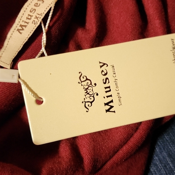 🍷MIUSEY Sweatshirt NEW - Picture 9 of 9